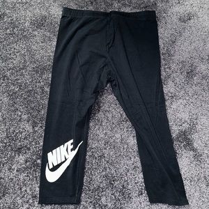 Nike capri leggins